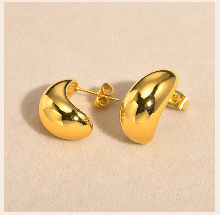 Abigel Stud Earring