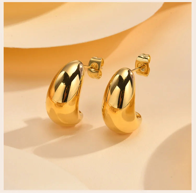 Abigel Stud Earring