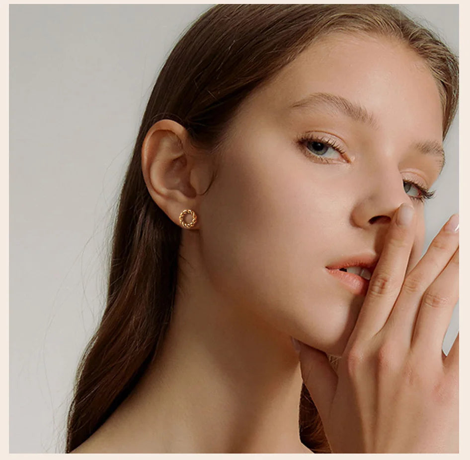 Amy Round Stud Earring