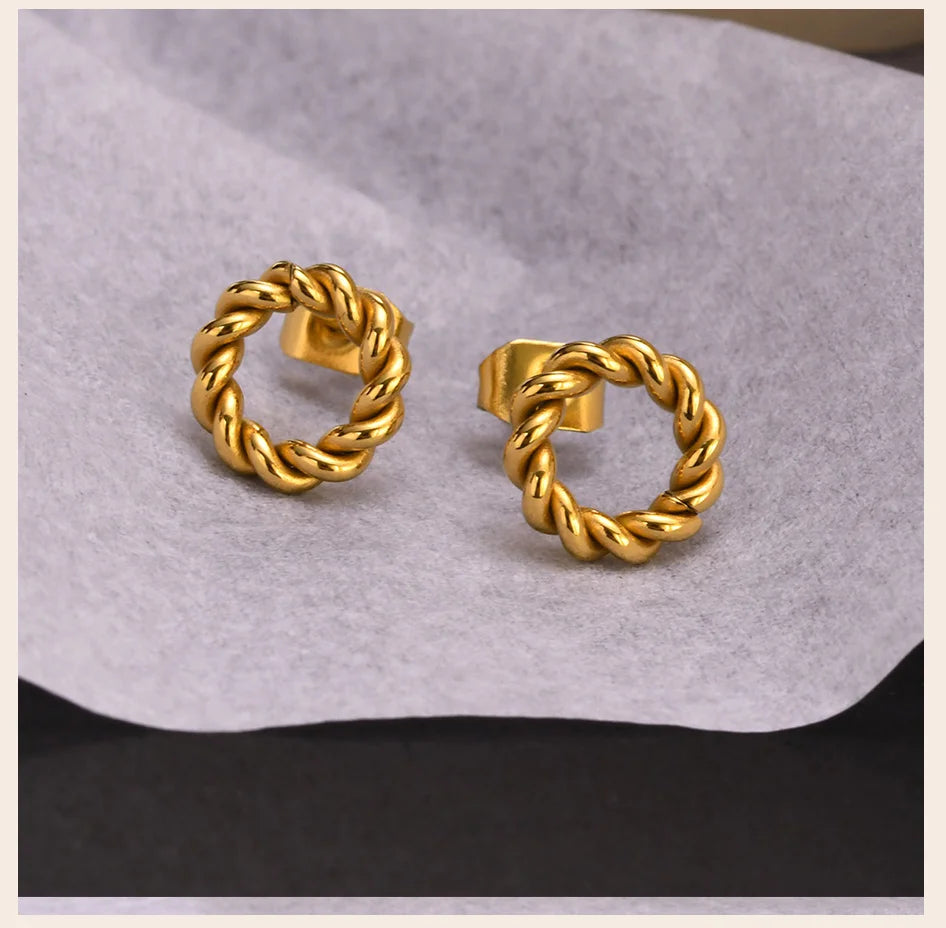 Amy Round Stud Earring