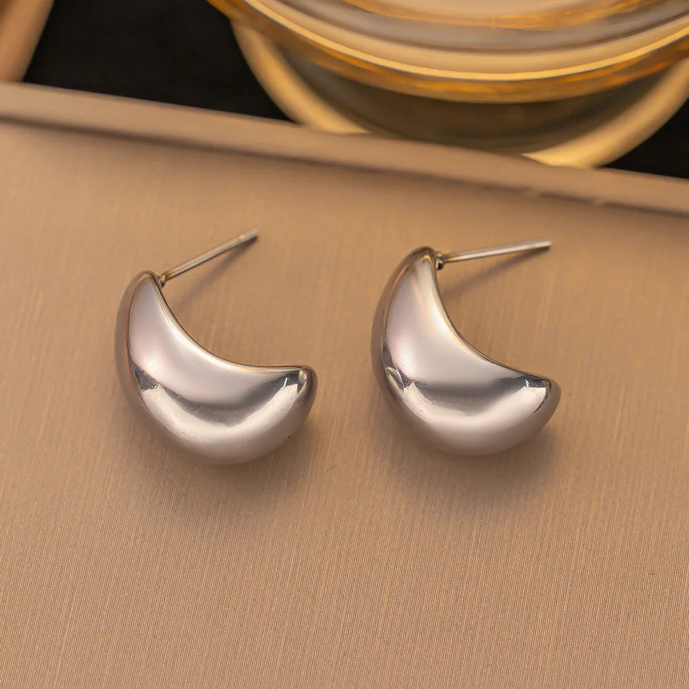 Abigel Stud Earring