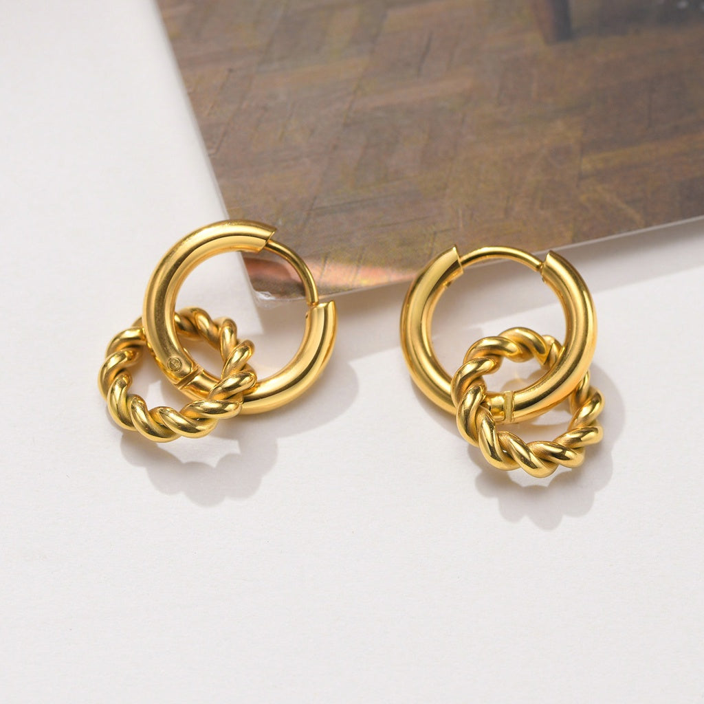Moda Hoop Earring