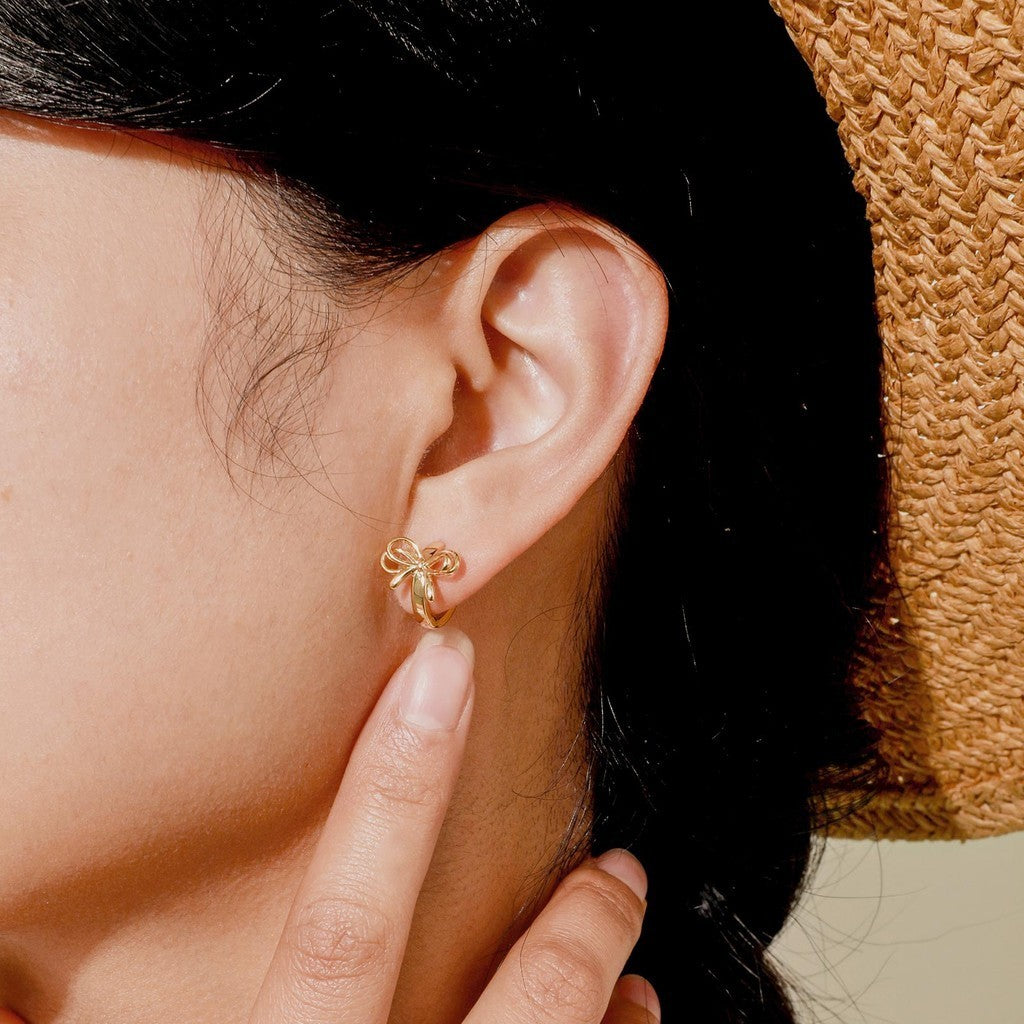 Catie Ribbon Earring
