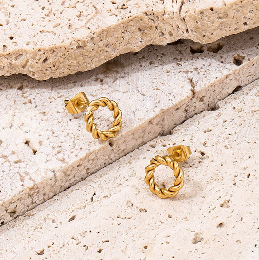 Amy Round Stud Earring